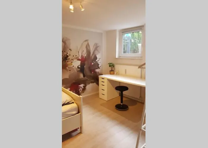 アパート 2 Zimmer-einliegerwohnung Am Flughafen Schoenefeld *