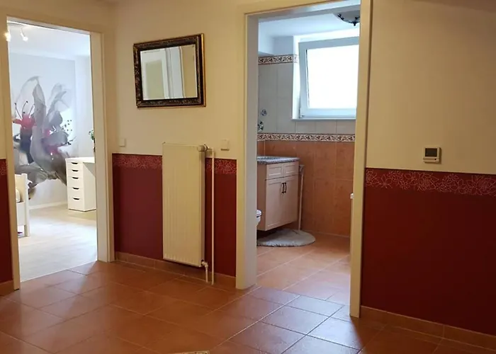 Lejlighed 2 Zimmer-einliegerwohnung Am Flughafen Schoenefeld