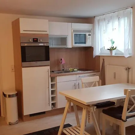 Апартаменты 2 Zimmer-einliegerwohnung Am Flughafen Schoenefeld Берлин